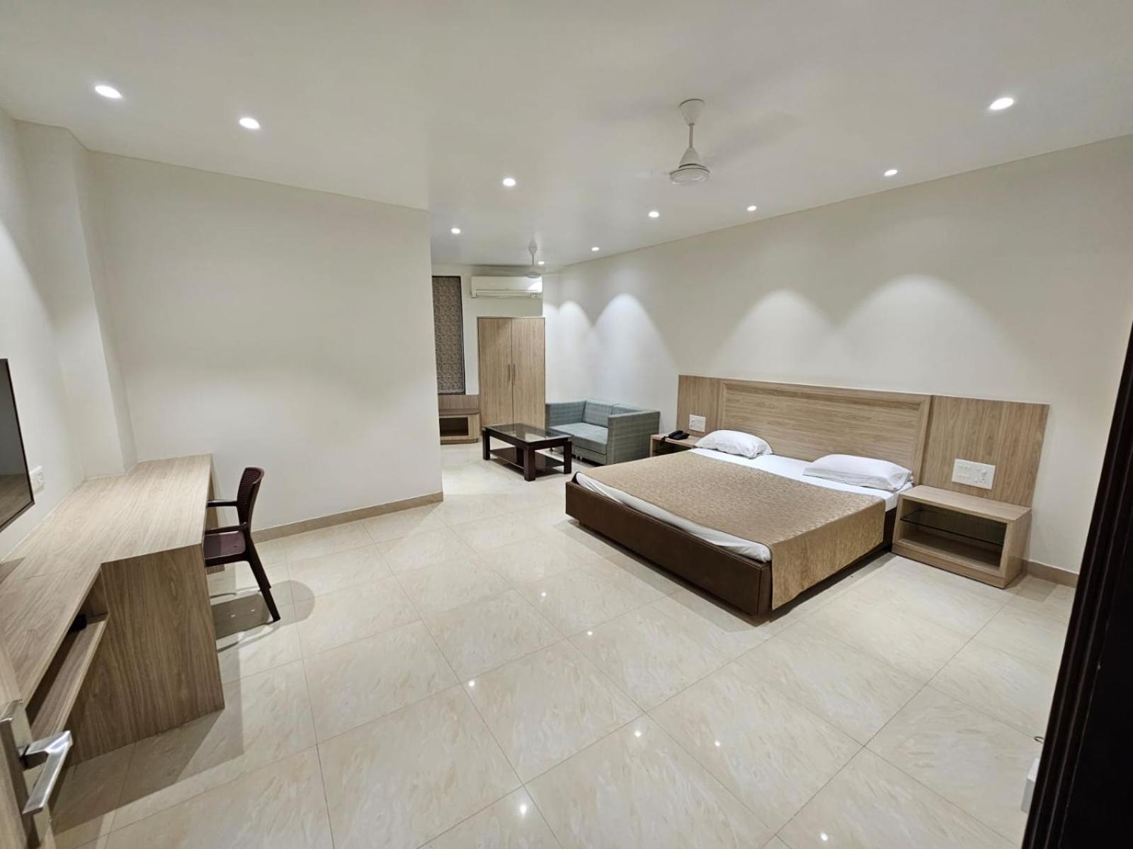 Hotel Bagla Atithi Banaras Varanasi Exteriör bild