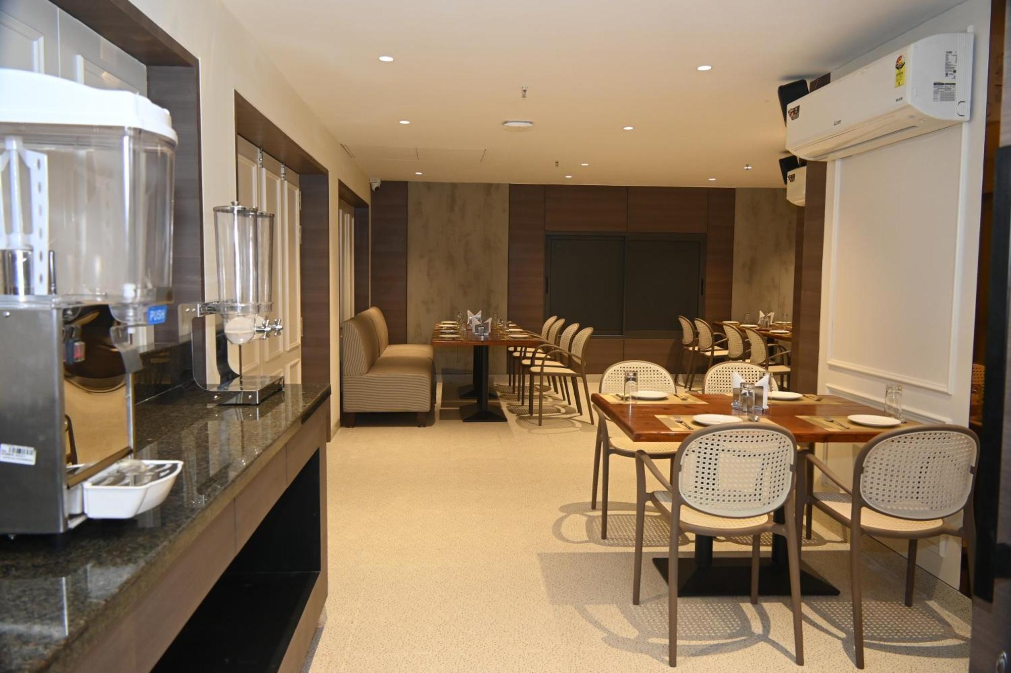 Hotel Bagla Atithi Banaras Varanasi Exteriör bild