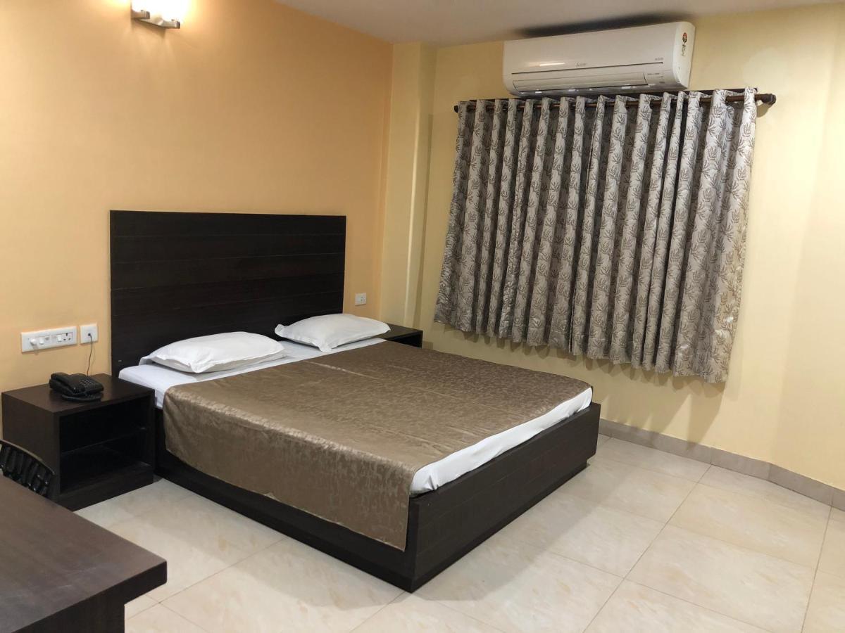 Hotel Bagla Atithi Banaras Varanasi Exteriör bild